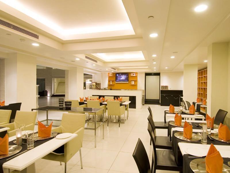 Avalon Courtyard Residence Suites Νέο Δελχί Εστιατόριο φωτογραφία