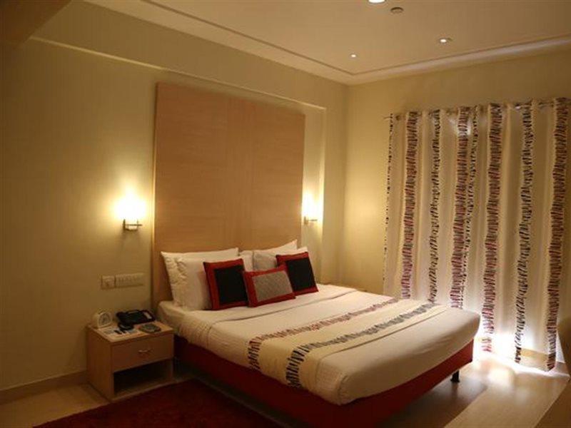 Avalon Courtyard Residence Suites Νέο Δελχί Εξωτερικό φωτογραφία
